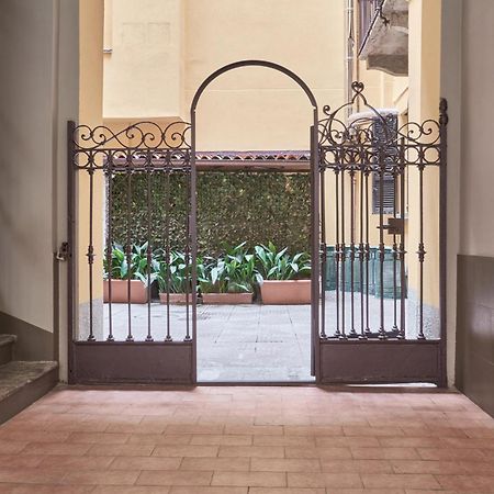 Elegante Appartamento Minimal Dai Tocchi Botanici Μιλάνο Εξωτερικό φωτογραφία