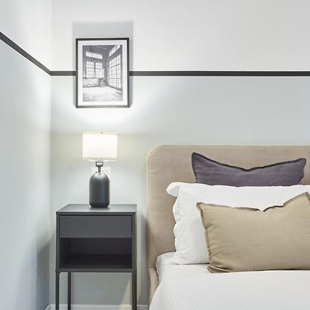 Elegante Appartamento Minimal Dai Tocchi Botanici Μιλάνο Εξωτερικό φωτογραφία